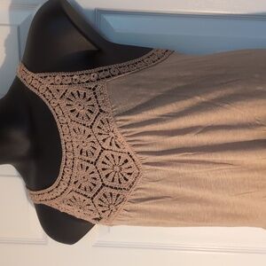 Crochet trim sleeveless knit dress